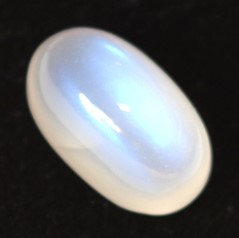 7-ratti-certified-blue-moonstone
