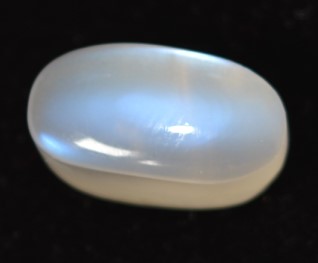 8.25-ratti-certified-blue-moonstone