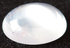 8.25-ratti-certified-moonstone