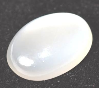 10.25-ratti-certified-moonstone