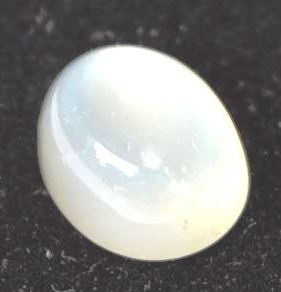 8-ratti-certified-moonstone