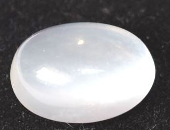 8-ratti-certified-moonstone