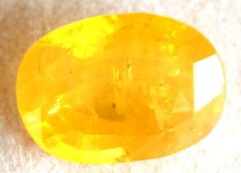 6.48-ratti-certified-yellow-sapphire-stone