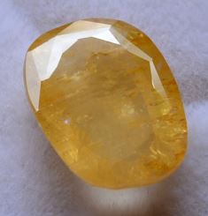 7.25-ratti-certified-yellow-sapphire-stone