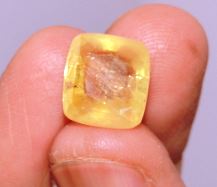 8.96-ratti-certified-yellow-sapphire-gemstone